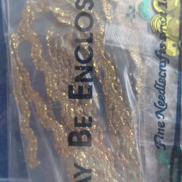 Bucilla Jungle Bells Animals 43" Round Felt Christmas Tree Skirt Kit 83020 NEW - Picture 9 of 13